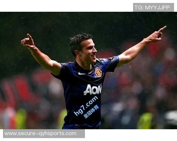 莱万与范佩西的巅峰对决谁才是足球历史上的最佳前锋